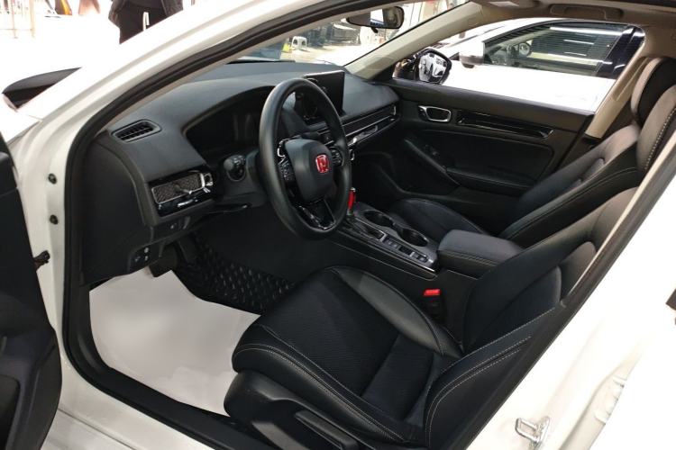 Used Honda Civic 2023 240TURBO CVT Dynamic Edition