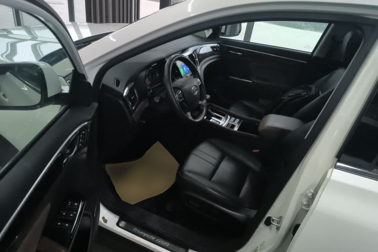 Used GAC Trumpchi GS8 2017 320T Two-Wheel Drive Luxury Smart Connectivity Version (7 Seats)
