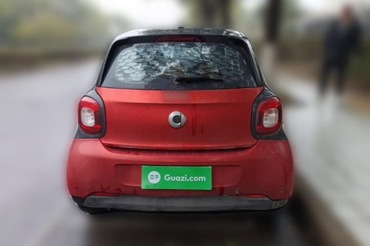 Used smart forfour 2016 1.0L 52 kW Dynamic Edition
