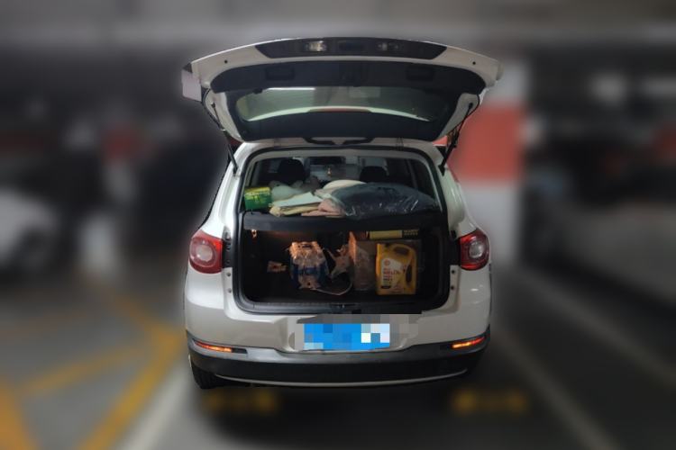 Used Volkswagen Tiguan 2012 1.8TSI Manual Two-Wheel Drive Urban Edition Trunk