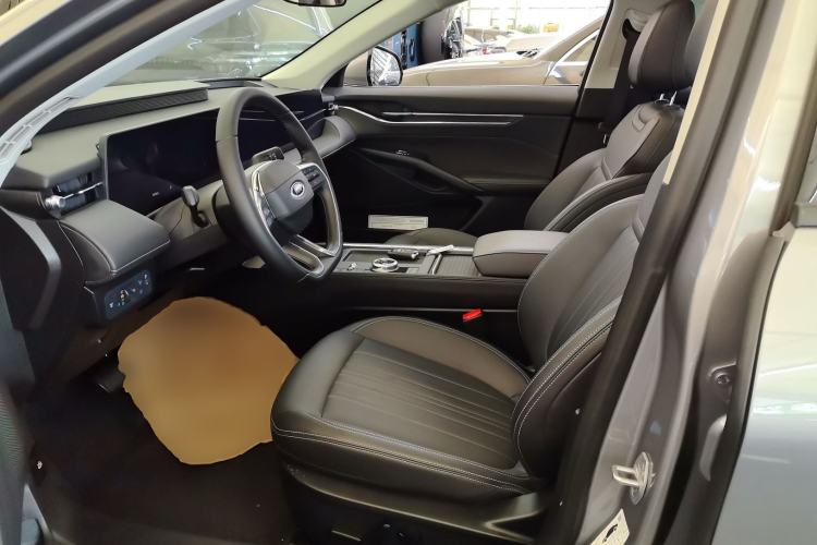 Used Ford Mondeo 2025 2.0T EcoBoost Luxury Version Left Front Seat