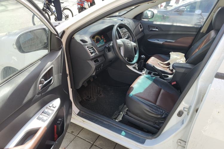 Used BYD F3 2015 Energy-Efficient Model 1.5L Manual Comfort Edition Driver Seat