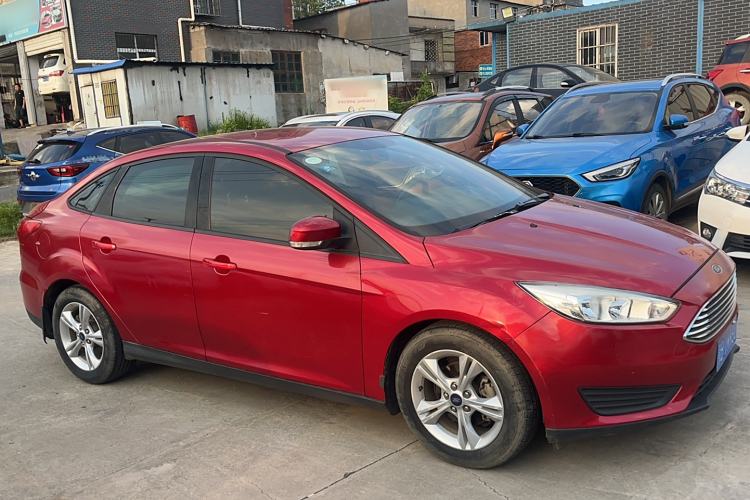 Used Ford Focus 2018 Sedan Classic 1.6L Automatic Comfort Plus Smart Drive Version