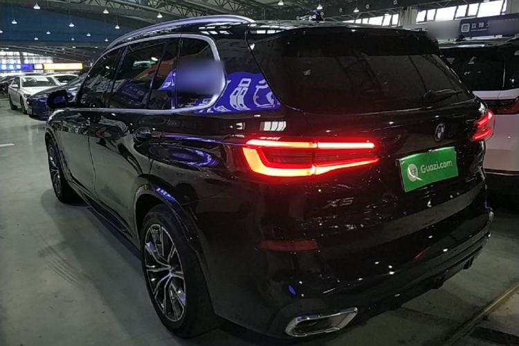 Used BMW X5 2022 Restyled xDrive 30Li M Sport Package Rear Left 45 Deg