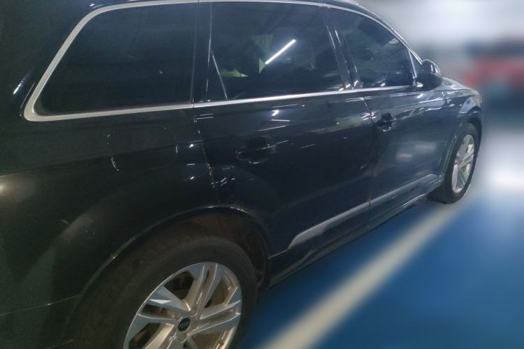 Used Audi Q7 2023 45 TFSI quattro S line Sport model