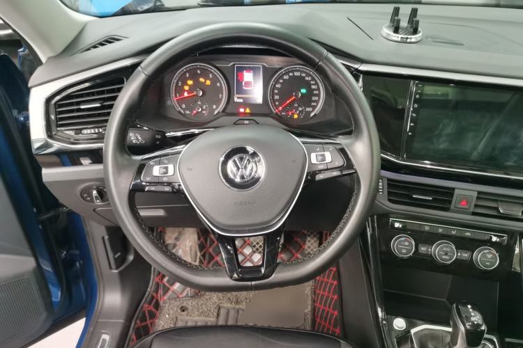 Used Volkswagen Tayron 2019 330TSI Two-Wheel Drive Luxury Model China VI Standard Steering Wheel