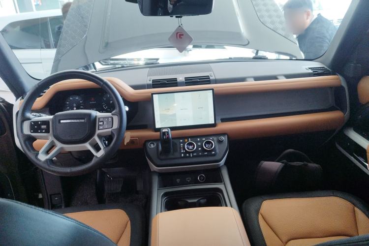 Used Land Rover Defender 2022 110 P400 X-DYNAMIC HSE
