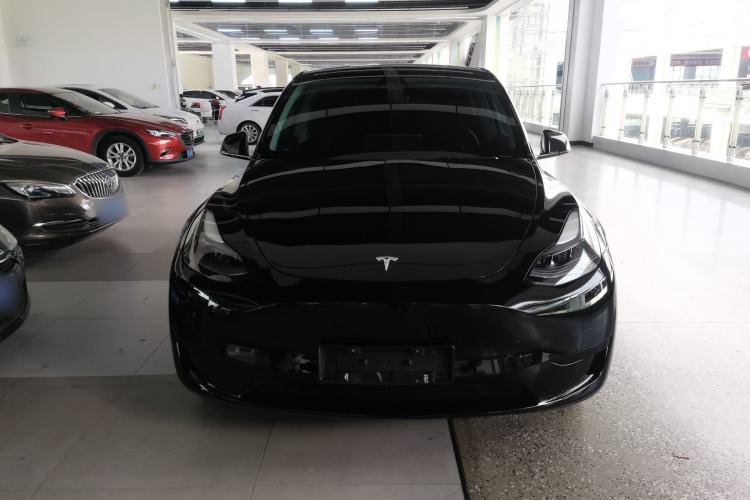 Used Tesla Model Y 2023 Rear-Wheel-Drive Version Front