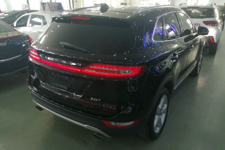 Used Lincoln MKC 2017 2.0T Two-Wheel Drive Deluxe Edition
