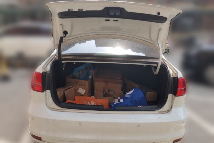 Used Volkswagen Sagitar 2018 1.6L Manual Comfort Model Trunk