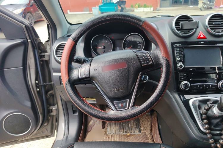 Used Haval H6 2013 Upgraded Model 1.5T Manual Two-Wheel Drive Elite Version