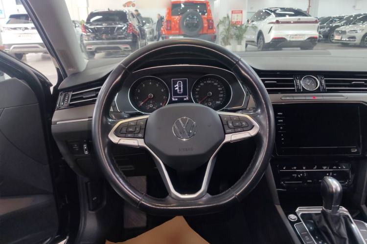 Used Volkswagen Magotan 2020 330TSI DSG Leading Model
