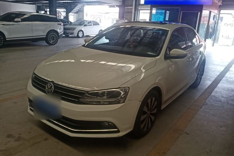 Used Volkswagen Sagitar 2017 180TSI Automatic Luxury Edition