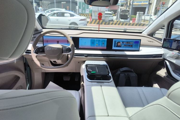 Used SAIC MAXUS Dajia 7 2024 605 km Extended Range Highland Version Six-Seater Center Console