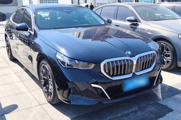 Used BMW 5 Series 2025 530Li Luxury Edition M Sport Package
