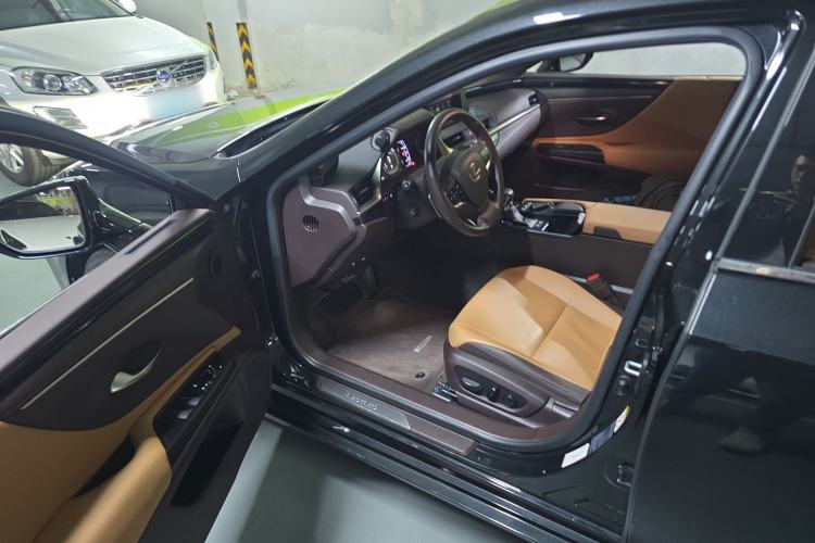 Used Lexus ES 2018 300h Premier Edition China V Standard