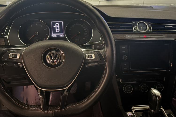 Used Volkswagen Magotan 2019 330TSI DSG Luxury Version China VI Standard