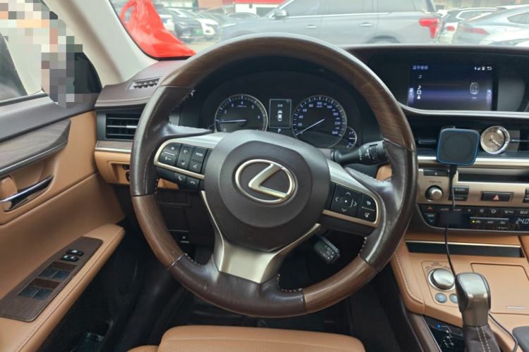 Used Lexus ES 2015 200 Elite Edition Steering Wheel