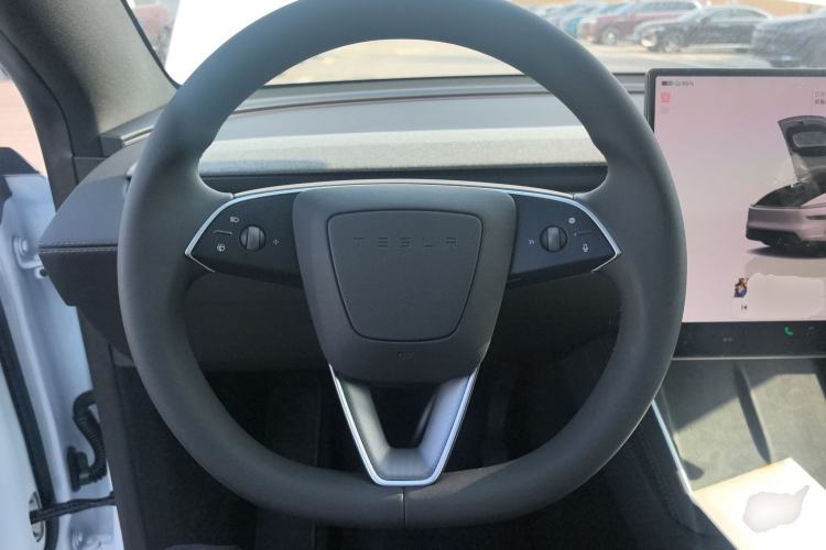 Used Tesla Model Y 2026 Rear-Drive Model Steering Wheel