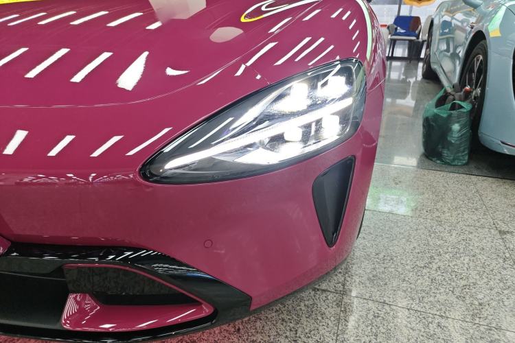 Used Xiaomi Auto SU7 2024 Rear-Drive Ultra-Long Range Advanced Pro-Level Intelligent Driving Version Left Front Headlight