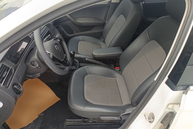 Used Volkswagen Santana 2016 1.6L Manual Comfort Edition Left Front Seat