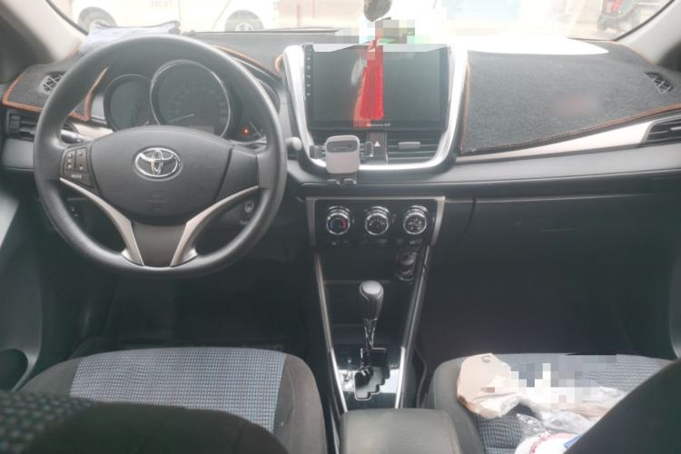 Used Toyota Vios 2017 1.5L CVT Smart Drive Edition Center Console