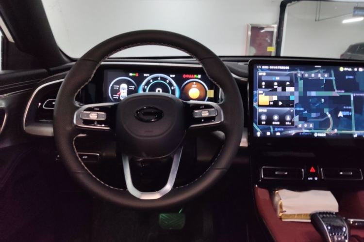 Used GAC Trumpchi GS8 2025 Linghang Series 2.0 TGDI Two-Wheel-Drive Luxury Edition 5 Seats Steering Wheel