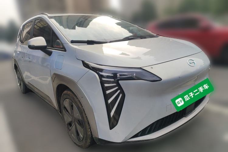 Used AION Y 2024 Younger Front Right 45 Deg