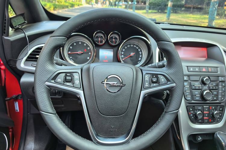 Used Opel Astra 2014 1.4T GTC Sport Model