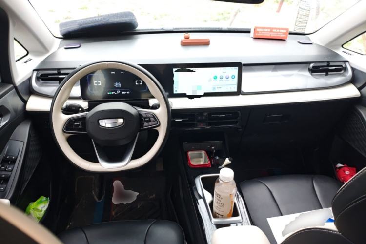 Used Geometry E Firefly 2024 401 km Fluorescent
