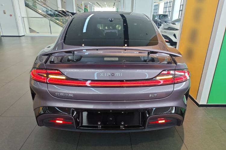 Used Xiaomi Auto SU7 2024 Four-Wheel Drive Ultra-Long Range Advanced Intelligent Driving Max Edition Rear