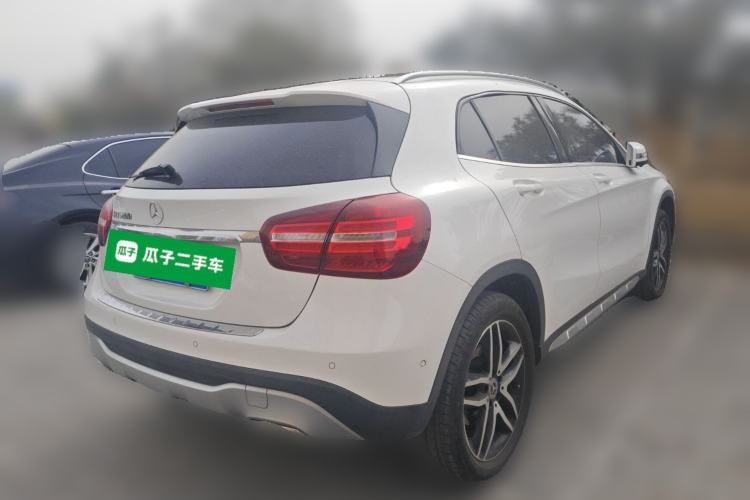 Used Mercedes-Benz GLA 2017 GLA 200 Fashion Model Rear Right 45 Deg