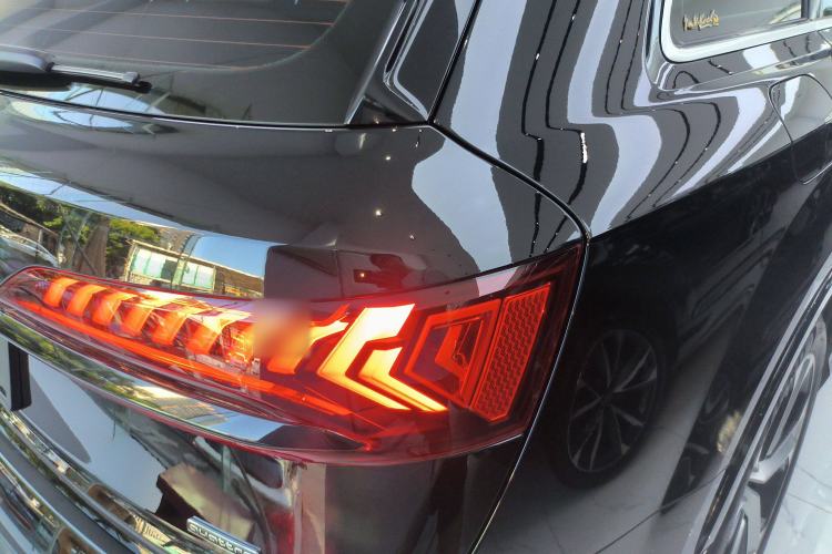 Used Audi Q7 2023 45 TFSI quattro S line Sport model