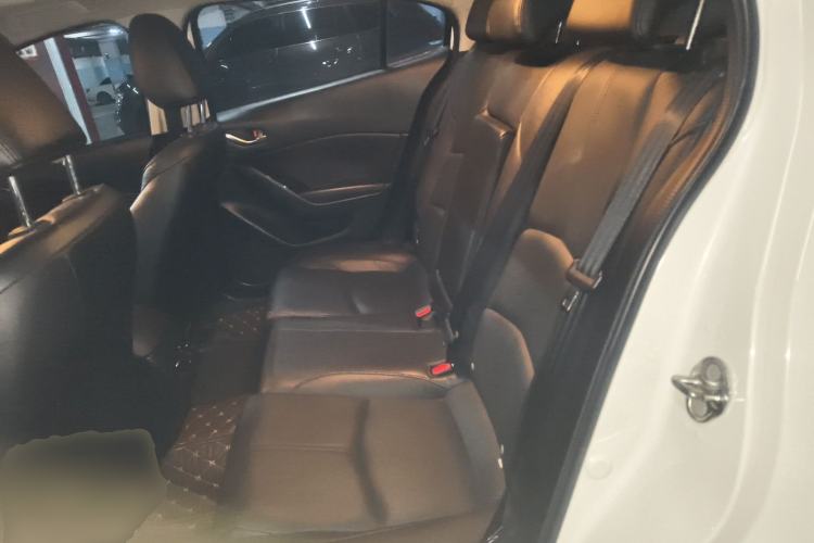 Used Mazda 3 Axela 2017 Sedan 2.0L Automatic Prestige Model China VI Standard
