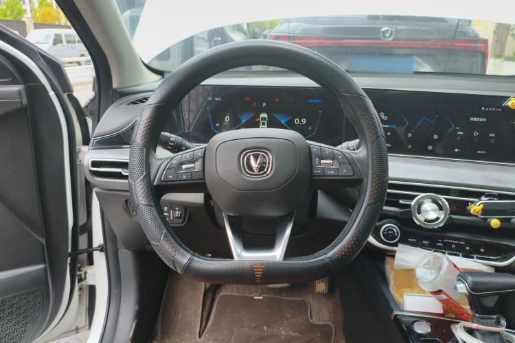 Used CHANGAN Eado 2021 PLUS Blue Whale NE 1.4T GDI DCT Flagship Model Steering Wheel