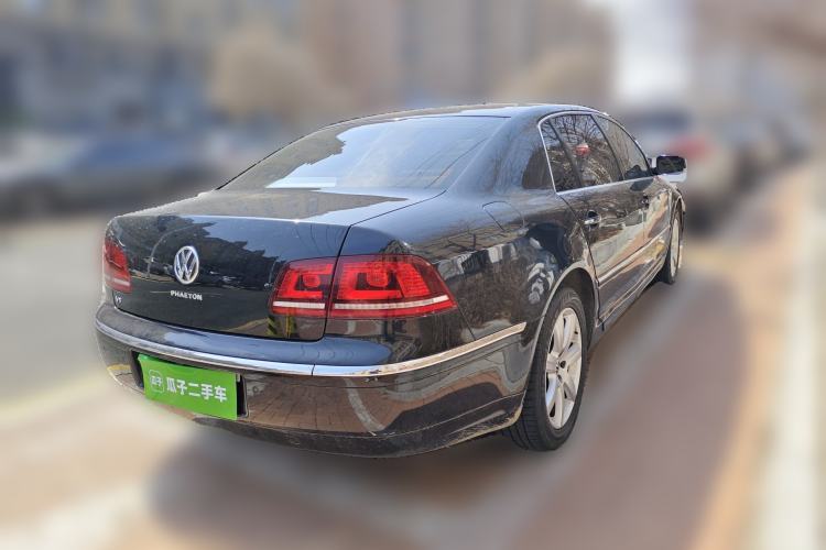 Used Volkswagen Phaeton 2012 3.0L Executive Version Rear Right 45 Deg