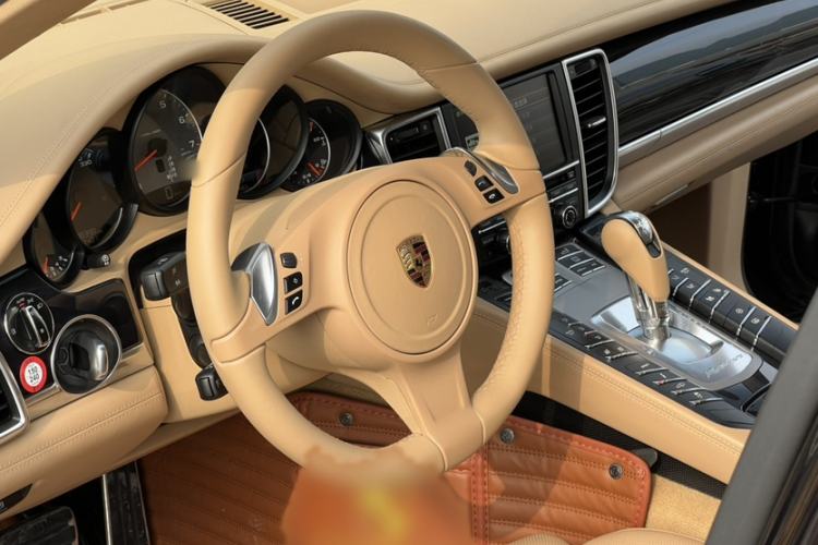 Used Porsche Panamera 2014 Panamera 4S Executive 3.0T Interior 9