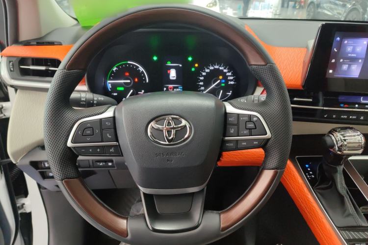 Used Toyota Granvia 2024 2.5L Hybrid Comfort Edition