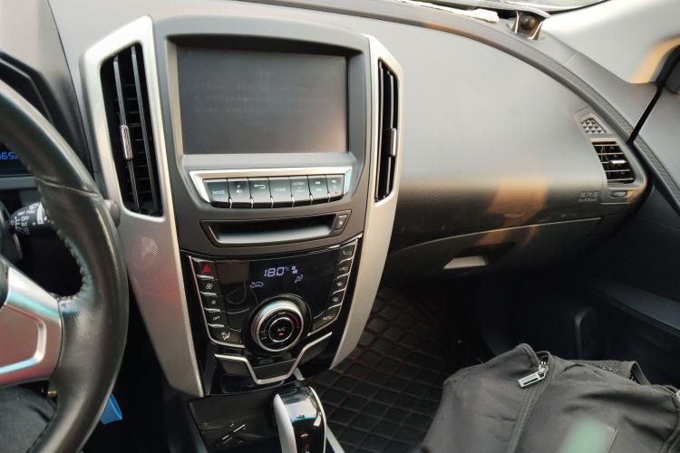 Used Luxgen U6 SUV 2015 1.8T Fashion Edition
