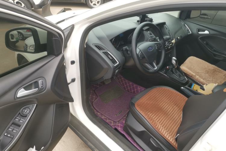 Used Ford Focus 2017 Sedan 1.6L Automatic Fashion Edition Smart Drive Version
