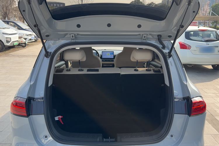 Used Wuling Bingo PLUS 2024 330 km Range Five-Seater Version
