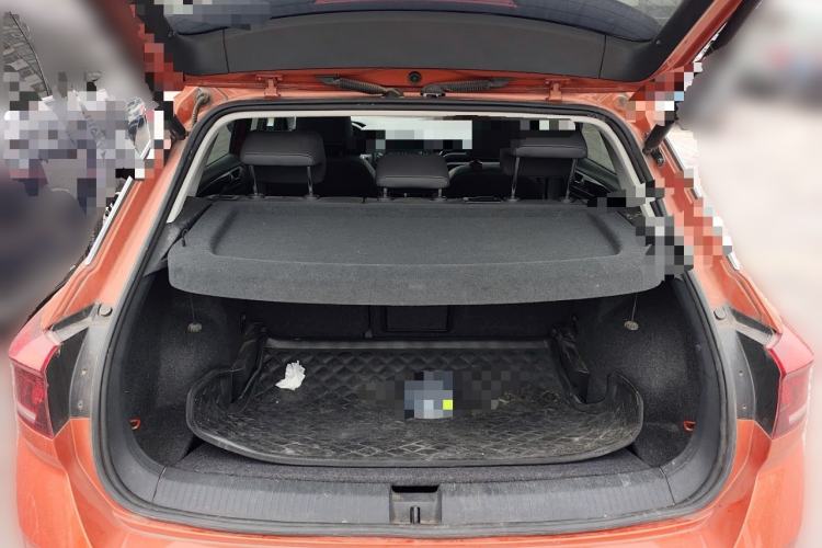 Used Volkswagen T-ROC 2018 280TSI DSG Two-Wheel-Drive Comfort Version China V Standard Trunk