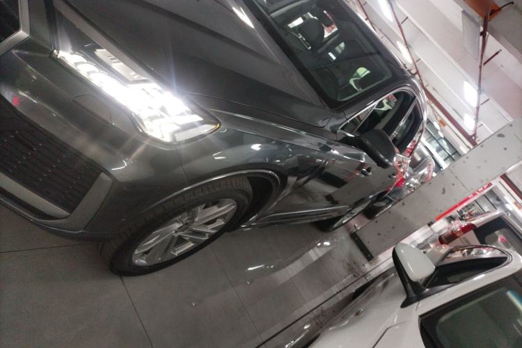 Used Audi Q7 2021 45 TFSI quattro S line Sport model