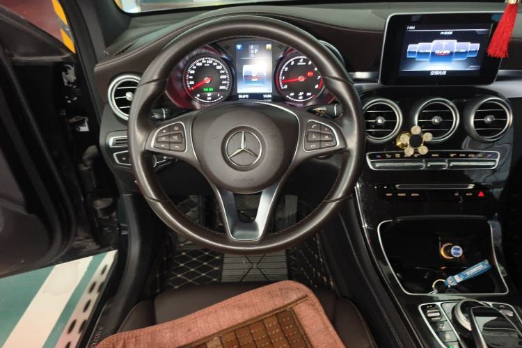 Used Mercedes-Benz GLC 2017 GLC 260 4MATIC Dynamic Edition
