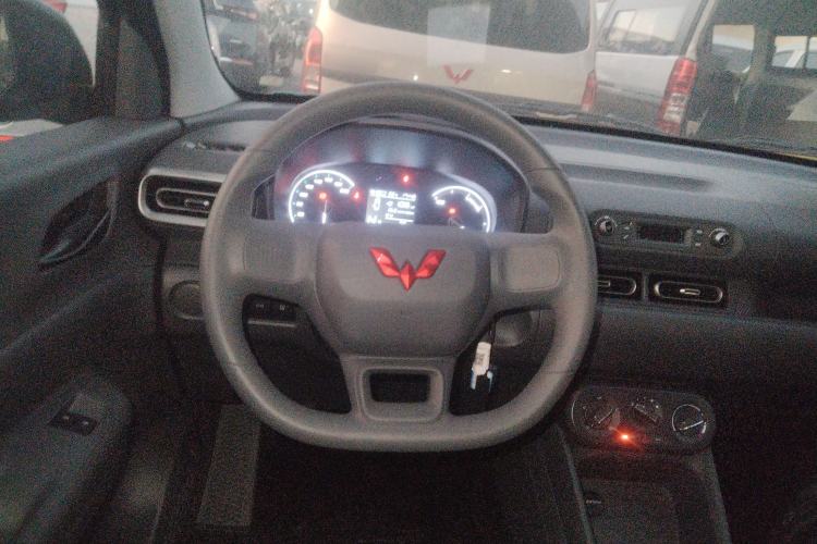 Used Wuling Hongguang New Energy 2024 All-Electric Model 300KM Practical Version