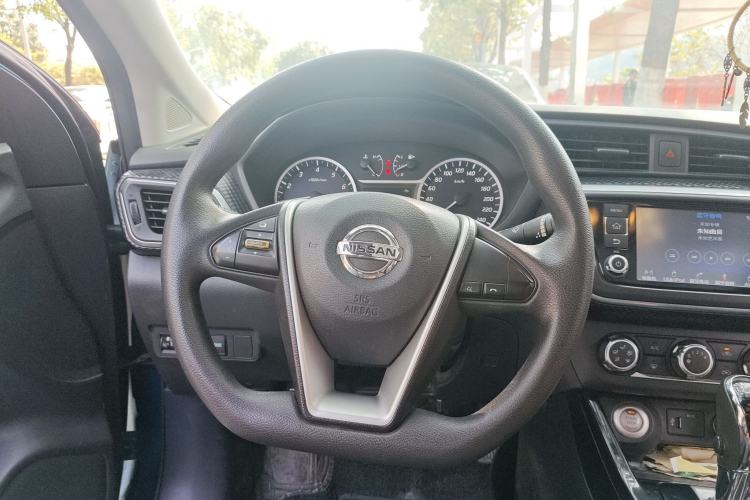 Used Nissan Lannia 2016 1.6L CVT Smart Cool Edition Steering Wheel