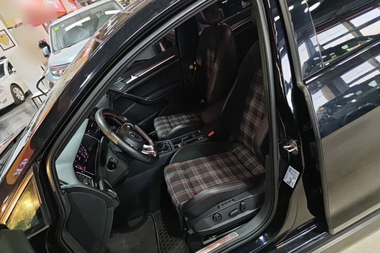 Used Volkswagen Golf GTI 2018 2.0 TSI GTI
