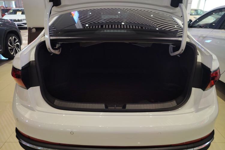 Used Volkswagen Sagitar 2025 Revised Version 2 300TSI DSG Excellence Edition
