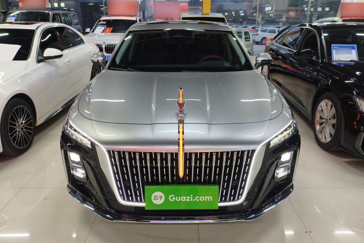 Used Hongqi H5 2025 2.0T Automatic Flag Edition – 500 000 Units Commemorative Version
