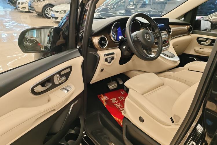 Used Mercedes-Benz V-Class 2021 V 260 Prestige Edition
